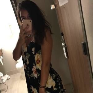 Meet your Posher, Emilee